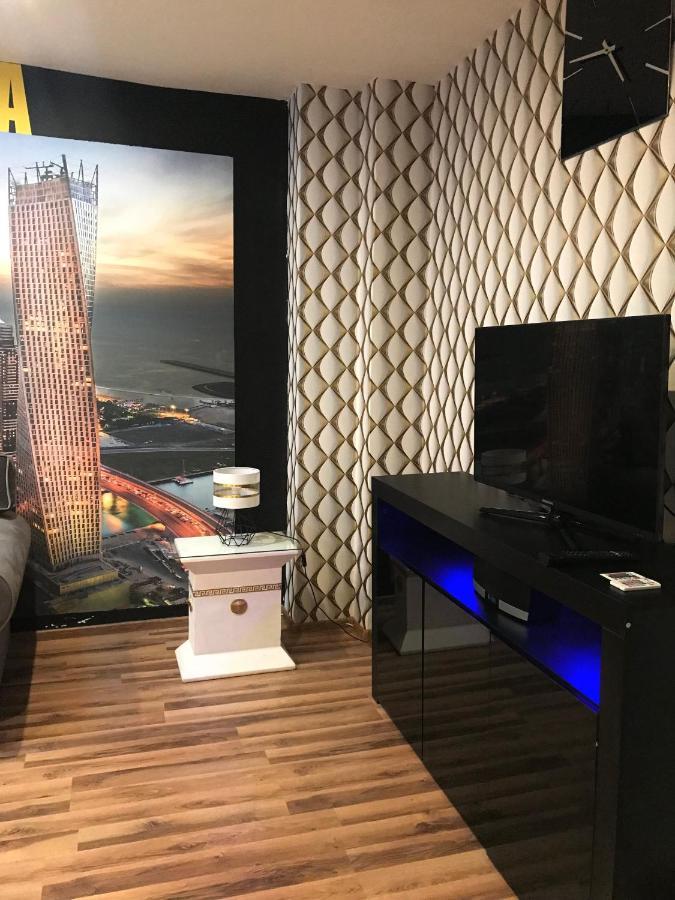 Dubai Marina De Lux Apartman Bytom Kültér fotó
