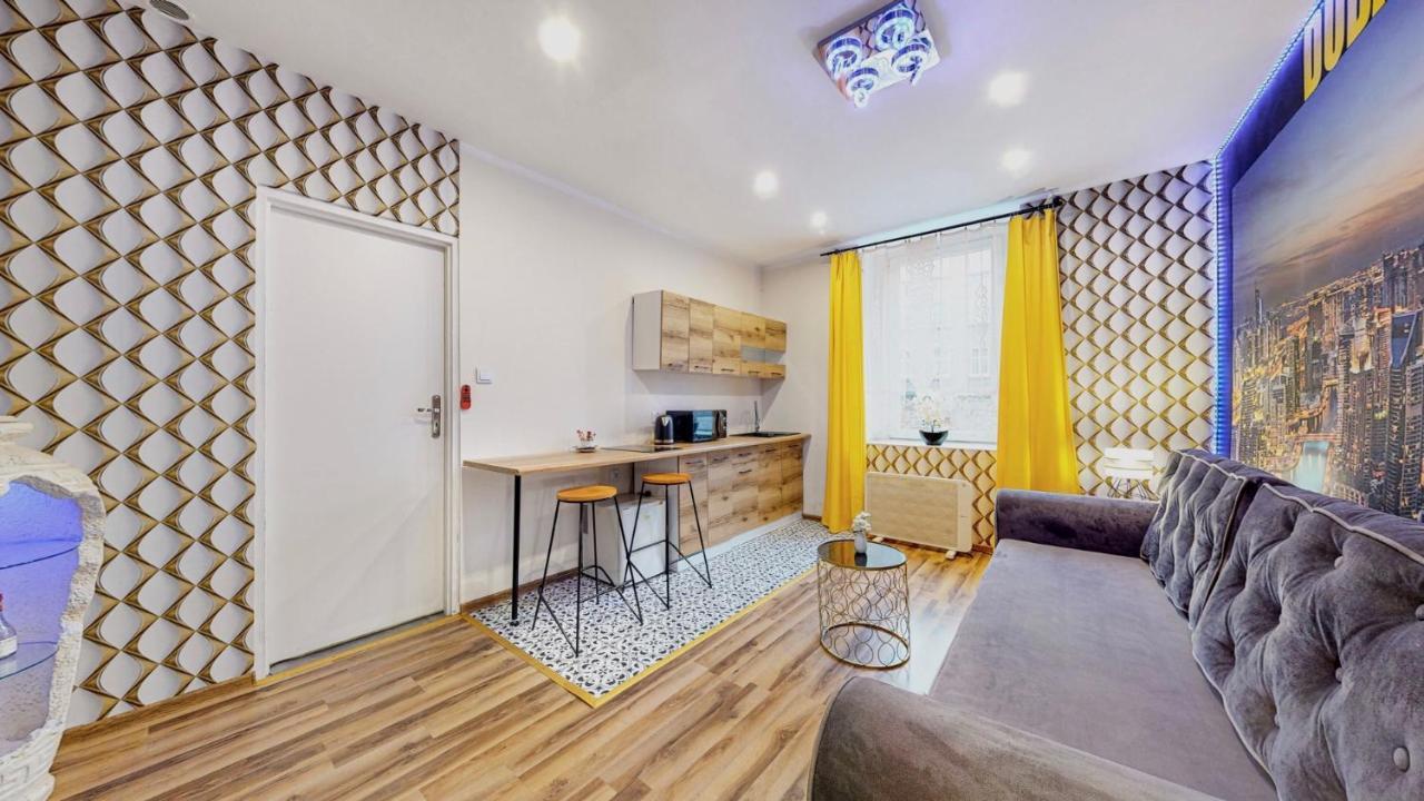 Dubai Marina De Lux Apartman Bytom Kültér fotó
