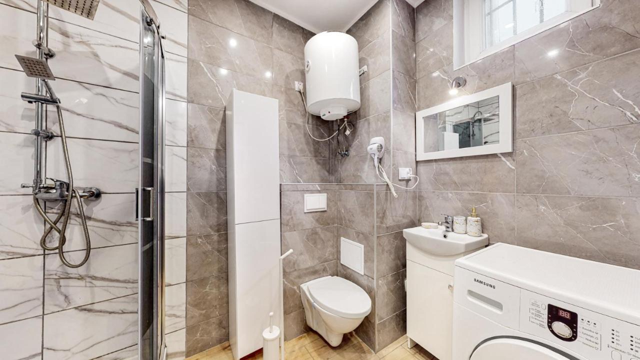 Dubai Marina De Lux Apartman Bytom Kültér fotó